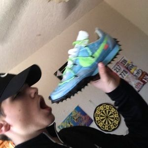 Meet your Posher, Ethan